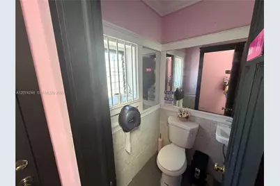 Restaurant E For Rent, Hialeah, FL 33010 - Photo 10