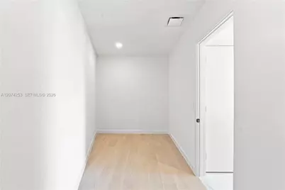 1400 Biscayne Blvd #3201, Miami, FL 33132 - Photo 16