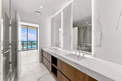 1400 Biscayne Blvd #3201, Miami, FL 33132 - Photo 14