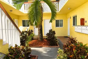 724 NE 4th St, Hallandale Beach, FL 33009 - Photo 2