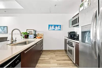 1900 N Bayshore Dr #3508, Miami, FL 33132 - Photo 12