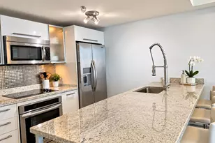 185 SW 7th St, Miami, FL 33130 - Photo 10