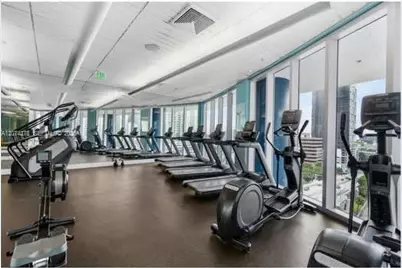 185 SW 7th St #2003, Miami, FL 33130 - Photo 12