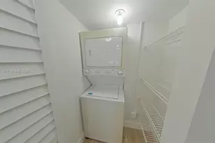 9431 SW 4th St, Miami, FL 33174 - Photo 8