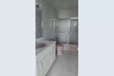 8024 Tatum Waterway Dr #6B, Miami Beach, FL 33141 - Photo 10
