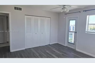 8024 Tatum Waterway Dr #6B, Miami Beach, FL 33141 - Photo 12