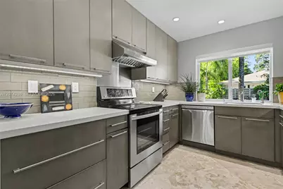 13 Dogwood Rd, Hollywood, FL 33021 - Photo 16