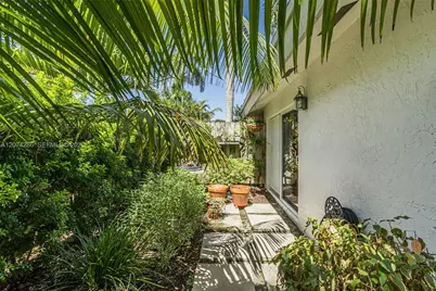 13 Dogwood Rd, Hollywood, FL 33021 - Photo 40