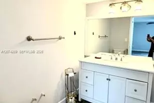 4609 NW 97th Ct, Doral, FL 33178 - Photo 6