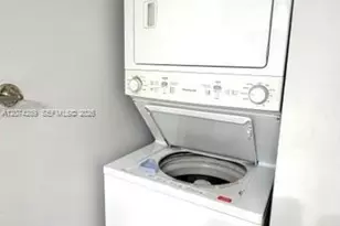 4609 NW 97th Ct, Doral, FL 33178 - Photo 10