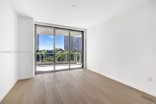 2200 Brickell Ave, Miami, FL 33129 - Photo 16