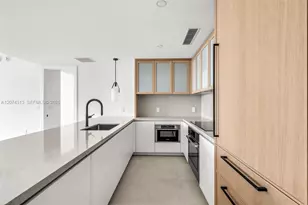 2200 Brickell Ave, Miami, FL 33129 - Photo 10