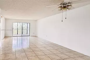 1400 SW 131st Way, Pembroke Pines, FL 33027 - Photo 4