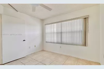 1400 SW 131st Way #305Q, Pembroke Pines, FL 33027 - Photo 10