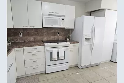 10240 SW 137th Ct, Miami, FL 33186 - Photo 8