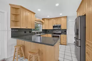 148 SW 126th Ave, Plantation, FL 33325 - Photo 8