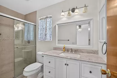 148 SW 126th Ave, Plantation, FL 33325 - Photo 18