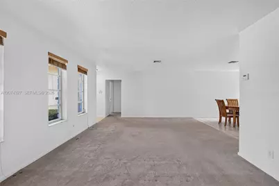 148 SW 126th Ave, Plantation, FL 33325 - Photo 6