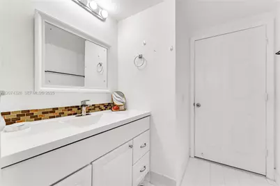 17145 N Bay Rd #4501, Sunny Isles Beach, FL 33160 - Photo 32