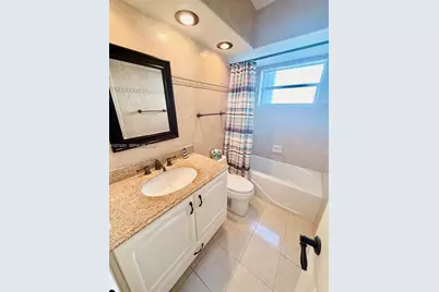 455 Paradise Isle Blvd #109, Hallandale Beach, FL 33009 - Photo 20
