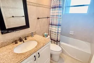 455 Paradise Isle Blvd, Hallandale Beach, FL 33009 - Photo 20