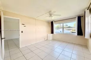 455 Paradise Isle Blvd, Hallandale Beach, FL 33009 - Photo 14