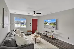 302 NW 9th St, Hallandale Beach, FL 33009 - Photo 4
