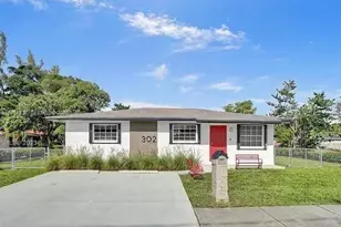 302 NW 9th St, Hallandale Beach, FL 33009 - Photo 1