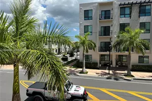 8201 NW 41st St, Doral, FL 33166 - Photo 14
