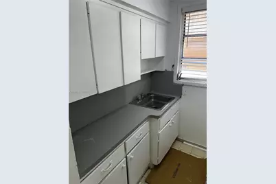 1352 SW 7th St #5, Miami, FL 33135 - Photo 12