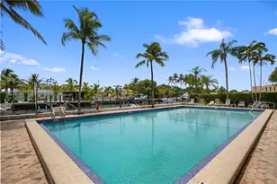 2350 NE 135th St, North Miami, FL 33181 - Photo 38