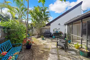 7762 SW 99th St, Miami, FL 33156 - Photo 30