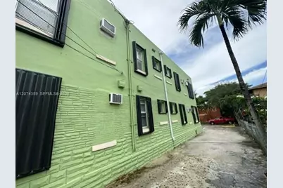1639 NW 3rd St #7, Miami, FL 33125 - Photo 2