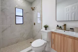 1300 NW 42nd St, Miami, FL 33142 - Photo 14