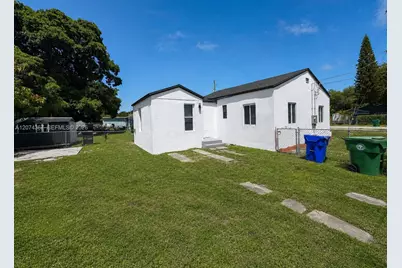 1300 NW 42nd St, Miami, FL 33142 - Photo 22