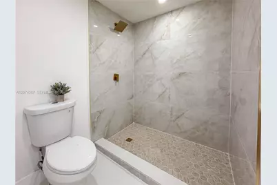 1300 NW 42nd St, Miami, FL 33142 - Photo 18