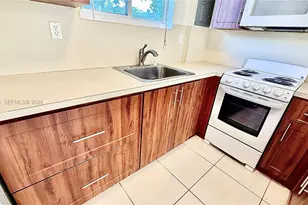 19505 SW 128th Ave, Miami, FL 33177 - Photo 6