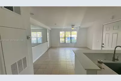 4096 N Pine Island Rd #2112, Sunrise, FL 33351 - Photo 8