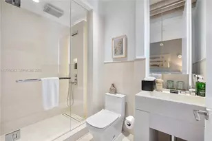 102 24th St, Miami Beach, FL 33139 - Photo 14