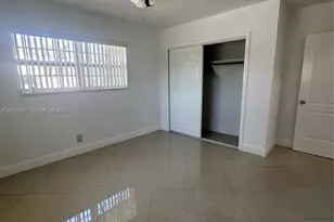 512 SW 10th St, Hallandale Beach, FL 33009 - Photo 14