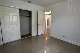 512 SW 10th St, Hallandale Beach, FL 33009 - Photo 18