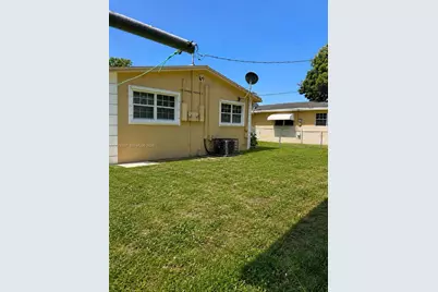 512 SW 10th St, Hallandale Beach, FL 33009 - Photo 30