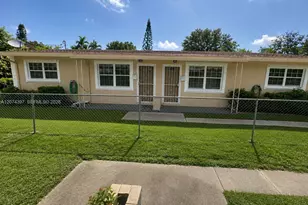 512 SW 10th St, Hallandale Beach, FL 33009 - Photo 4