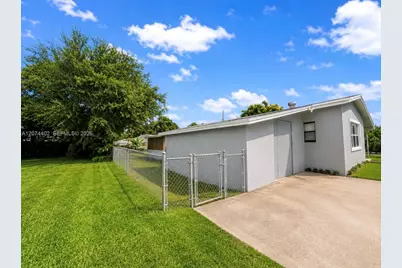 3861 NW 6th St, Lauderhill, FL 33311 - Photo 2