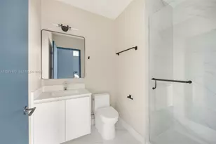 700 NE 24th St, Miami, FL 33137 - Photo 20