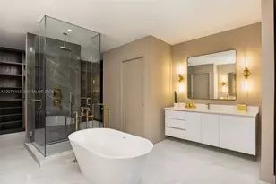700 NE 24th St, Miami, FL 33137 - Photo 10