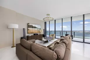 700 NE 24th St, Miami, FL 33137 - Photo 2