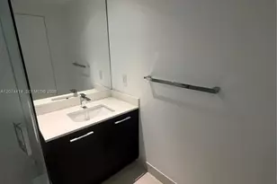 45 SW 9th St, Miami, FL 33130 - Photo 24