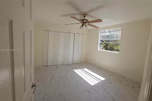 652 NW 3rd St, Miami, FL 33128 - Photo 10