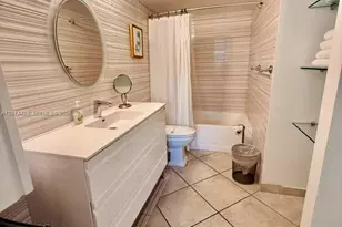 19701 E Country Club Dr, Aventura, FL 33180 - Photo 26